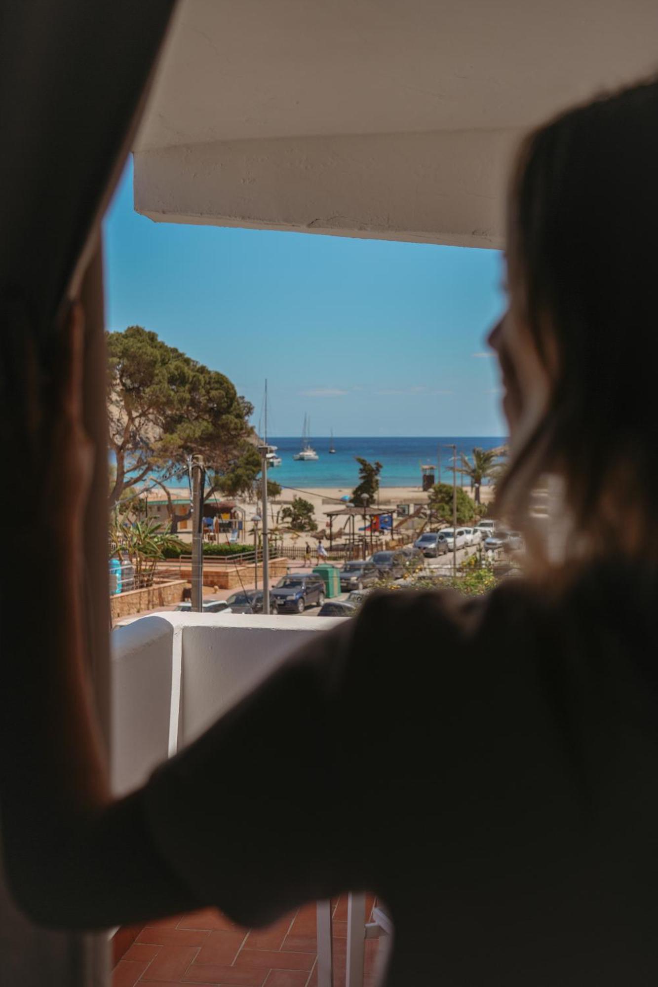 Apartamentos Ses Veles كالا يونغا المظهر الخارجي الصورة