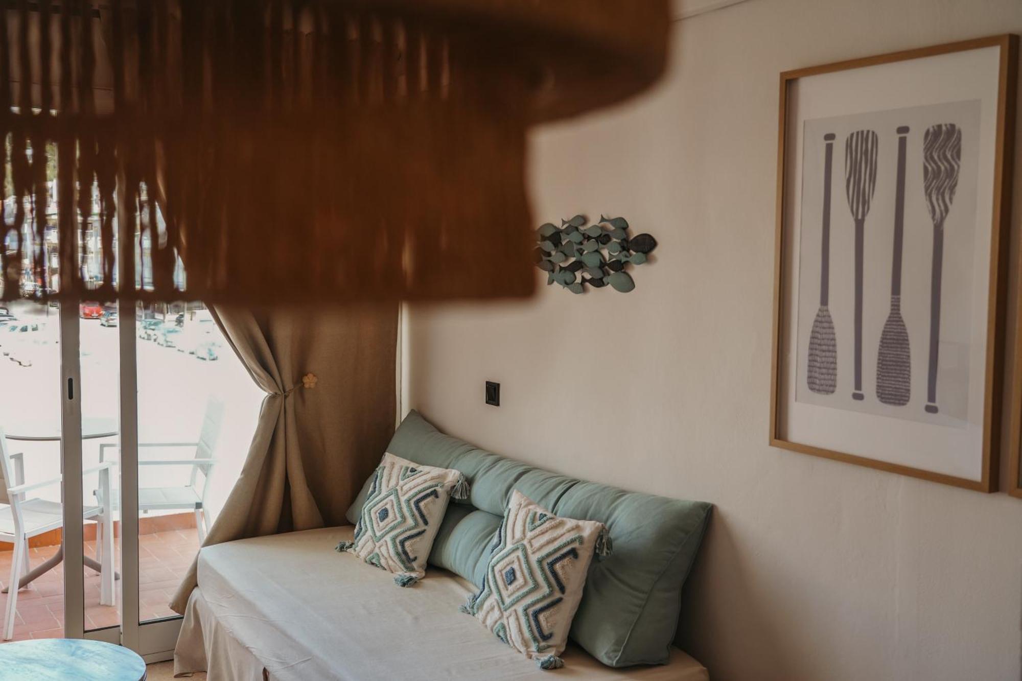 Apartamentos Ses Veles كالا يونغا المظهر الخارجي الصورة